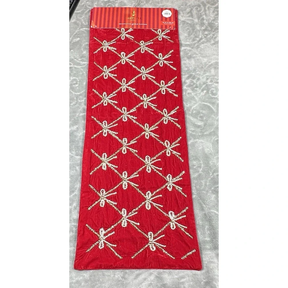Ornate Christmas Red Bows Velvet Table Runner 36